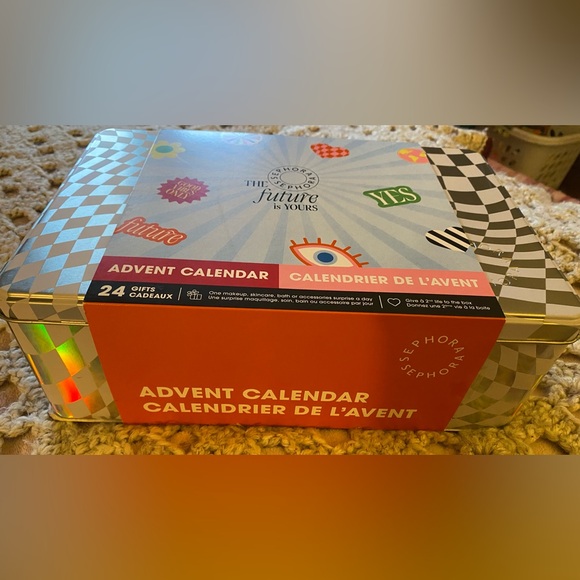 The Future is Yours: Sephora 2023 Advent Calendar - Picture 2 of 5
